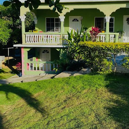 Cindy'S Garden Stay Ocho Rios Ngoại thất bức ảnh